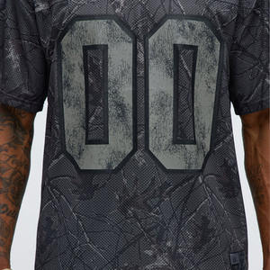 Camiseta de algodón estilo fútbol para hombre, cuello en V, manga corta, con apliques de números y gráficos, estilo urbano, venta al por mayor OEM ODM - Product Image 5