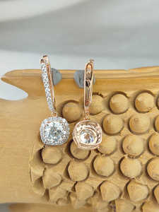 Boucles d'oreilles pendantes en diamant taille ronde en or rose, élégantes et étincelantes, pour mariage, fête, usage quotidien, bijoux de luxe, cadeau - Product Image 4