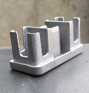 Embouts en aluminium moulés sous pression, sablés, sur mesure - Product Image 1