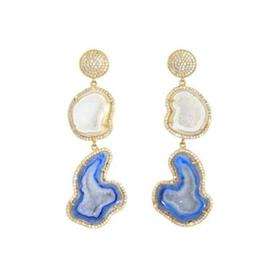 Pendientes de Plata de Ley 925 con Geodas Blancas y Azul Cielo, Engastadas con Circonitas Cúbicas, Diseño de Doble Gota y Estilo Moderno - Product Image 4