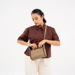 Mini Bolso Bandolera de Piel Sintética para Teléfono, Correa Ajustable, Cierre Magnético - Product Image 5