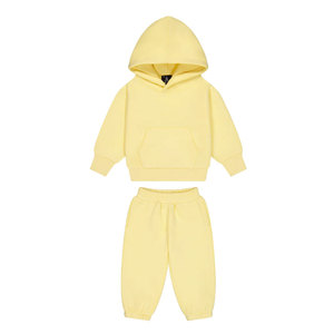 Ensemble de Vêtements de Sport pour Enfants : Tenue de Sport Élégante et Légère en Tissu Extensible pour Enfants – Vente en Gros - Product Image 1