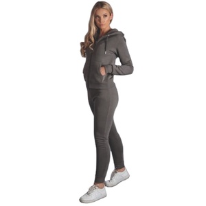 Venta al por mayor de calidad superior de invierno Logotipo de aduanas chándales en blanco de alta calidad chándal de las mujeres pantalones de chándal y Sudadera con capucha conjunto impreso - Product Image 5