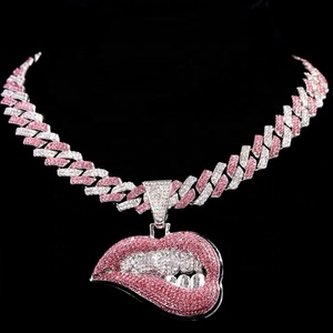 Collier Pendentif Jésus Chrétien Plaqué Or 14 carats avec Moissanite, Chaîne Cubaine Hip Hop, Design Croix, Bijoux Unisexe - Product Image 5