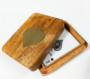 Boîte de rangement de cartes à jouer en bois faite à la main, design pique en laiton, luxe, écologique, coins arrondis, finition polie - Product Image 3