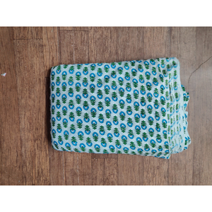 Tela de Algodón con Estampado Floral Azul Verde, Bolsa Cosmética Grande de Estilo Bohemio, Estampada, para Coser, Bolsa de Regalo, Bolso Tote - Product Image 1