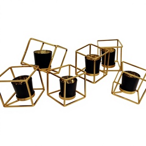 Portavelas Geométrico de Hierro Forjado de 6 Cabezas IK Handicraft, Decoración de Mesa Moderna y Lujosa con Acabado de Color Personalizado, Hecho a Mano - Product Image 1