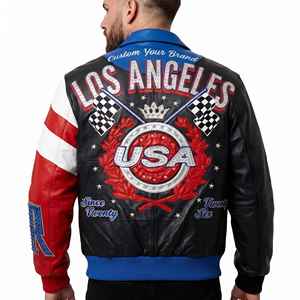 Chaqueta Varsity Personalizada con Letras de Pedrería para Hombre, Parche Monograma con Tachuelas, Bloques de Color en Tres Tonos, Aplique de Piel de Cordero, Ropa Exterior Estilo Urbano - Product Image 1