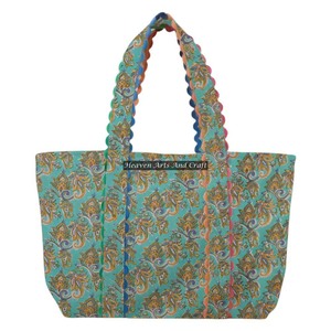 Bolsa de Mano Hecha a Mano con Estampado de Bloques Ric Rac, Ecológica, de Algodón Floral Ligero, con Práctico Bolsillo para Verano e Invierno - Product Image 1