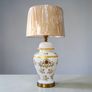 โคมไฟตั้งโต๊ะสไตล์วินเทจพร้อมโคมผ้า - โคมไฟตกแต่งข้างเตียง - Product Image 1