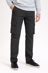 Pantalones Cargo Charcoal Shadow Utility Comfort para Hombre – Un prenda esencial elegante para el día a día, confeccionada con tela resistente y rica en algodón - Product Image 1