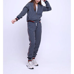 Ensemble de survêtement rayé pour femmes, manches longues, fermeture éclair, coupe ample, pantalon de jogging décontracté avec poches latérales, vêtements d'automne - Product Image 2