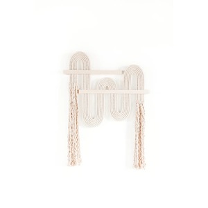 แขวนผนัง macrame สีขาวที่มีสไตล์สำหรับตกแต่งบ้านที่ทันสมัยห้องนอนห้องนั่งเล่นและตกแต่งผนังภายในที่เรียบง่ายหรูหรา - Product Image 1