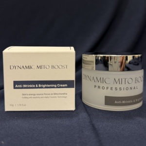 Líquido Antienvejecimiento y Blanqueador para el Cuidado de la Piel con Péptidos de Alto Rendimiento y Energía Mitonquítica para Exportación - Product Image 3