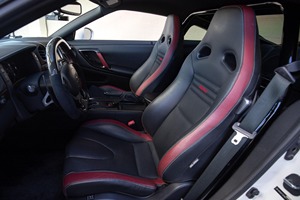 Nissan GT-R Black Edition 2014 - Product Image 4