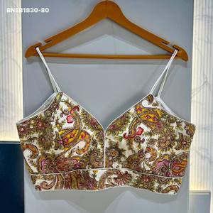 เสื้อเบลาส์แขนเส้นผ้าไหมเครปวิสโคสเนื้อนุ่มสวยงาม พร้อมงานปักประณีต สำหรับผู้หญิง แฟชั่นส่งออก ผู้จัดจำหน่ายจากอินเดีย - Product Image 5