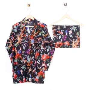 Ensemble de pyjama pour femmes en coton 100% luxueux et romantique, col en V, manches longues, motif floral, taille élastique, vêtements de maison confortables, parfaits pour toutes les occasions - Product Image 3