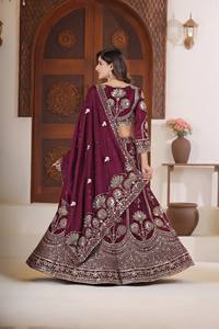 Lehenga Choli en soie Chinon pour femmes, tenue de fête ethnique traditionnelle avec broderie Zari et matériaux recyclés - Product Image 3