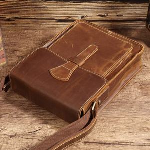 Bolso Mensajero de Cuero Genuino Marrón, Estilo Vintage, Bandolera, con Cierre de Solapa y Hebilla, para Viajes de Negocios - Product Image 4