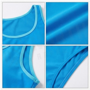 Ensemble bikini 2 pièces bleu uni pour femme avec bordure contrastée, bas taille haute et haut à col rond - Product Image 4