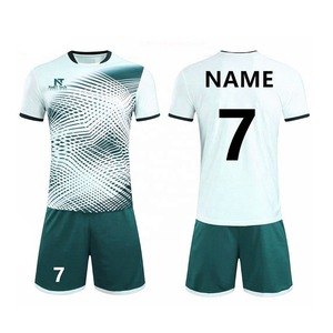 Vêtements de sport confortables pour hommes, uniforme de football 100% polyester, uniforme de football sur mesure pour hommes - Product Image 4