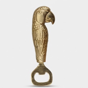 Décapsuleur Vintage en Laiton Tête de Cerf, Outil de Bar Robuste en Métal, Décapsuleur de Luxe en Forme d'Antlers de Cerf pour la Maison et le Bar - Product Image 4
