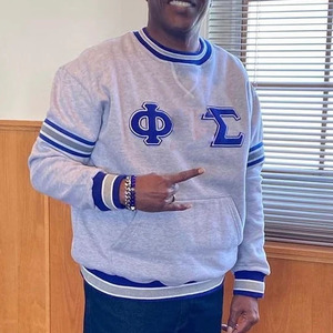 เสื้อคอกลม Phi Beta Sigma Chenille สำหรับผู้ชาย ใส่สบายในฤดูใบไม้ร่วง ผลิตจากผ้าโพลีเอสเตอร์/คอตตอนคุณภาพพรีเมียม เสื้อผ้าสำหรับสมาคมพี่น้องชาวกรีก สวมใส่สบายๆ - Product Image 5