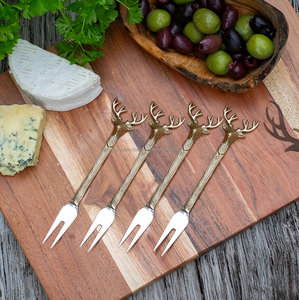 Ensemble de 4 pics à fruits en métal avec manche en forme de cerf, prix de gros pour les mariages, les hôtels et les restaurants - Product Image 2