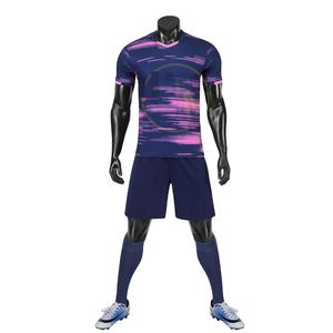 Vêtements de sport confortables les plus vendus Ensembles d'uniformes de football légers en vente Vêtements de football de qualité supérieure - Product Image 1