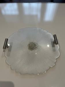 Bandeja de Servir de Resina Blanca Plateada con Diseño de Geoda, Hecha a Mano y Pintada a Mano, Decoración de Lujo para Bodas, Compromisos y Hogar, para Mesa de Centro - Product Image 2