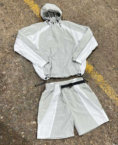 Ensemble de survêtement léger deux pièces unisexe en polyester respirant imprimé vert, coupe-vent d'été, à prix abordable, avec sweat à capuche et short - Product Image 5