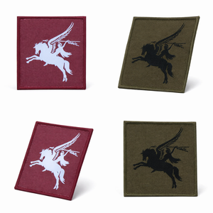 Badge de collection brodé de qualité supérieure avec motif Pégase - Product Image 1