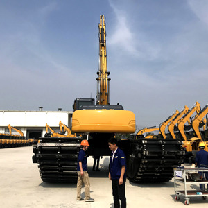 Excavatrice agricole sur roues avec grappin hydraulique et cylindre <span class=keywords><strong>Bosch</strong></span> pour la construction sur terres agricoles et zones déshébergées - Product Image 5