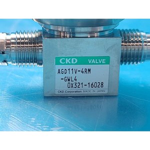 Vanne à diaphragme pneumatique CKD AGD11V-4RM-GWL4 utilisée comme pièce détachée pour équipement semi-conducteur d'occasion - Product Image 1