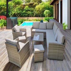 Ensemble de meubles en rotin PE pour l'extérieur tout temps, chaise et table de salle à manger pour le jardin, la piscine, l'hôtel, le parc et la cour. - Product Image 1