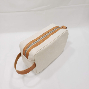 Trousse de Toilette en Cuir et Toile, Organisateur de Voyage Étanche, Trousse de Maquillage Grande Capacité, Étui de Voyage LCTB-0088 - Product Image 1