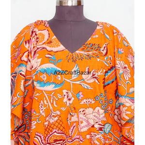 Vestido Maxi Kaftan de Algodón Indio con Estampado Floral Vintage, Cuello en V, Sin Mangas, Silueta Ajustada, Ecológico, Informal, para la Playa o como Ropa de Dormir - Product Image 3