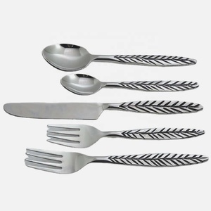 Juego de Cubiertos de acero inoxidable con mango de diseño de palo pulido mate dorado de cuerda de lujo para boda - Product Image 3