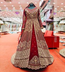 Corte de terciopelo de diseñador con estilo largo y detalles artesanales en varios colores para fiesta y ropa de novia - Product Image 3