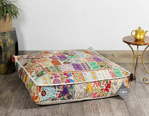 Housse de coussin carrée en patchwork faite à la main, style bohème, brodée, décorative, décoration d'intérieur, garniture à franges multicolores - Product Image 1