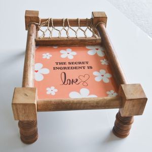 Plateau de service rectangulaire de luxe en bois, style charpai traditionnel avec motif nature morte, idéal pour les hôtels et les occasions spéciales comme le Ramadan et Diwali - Product Image 3