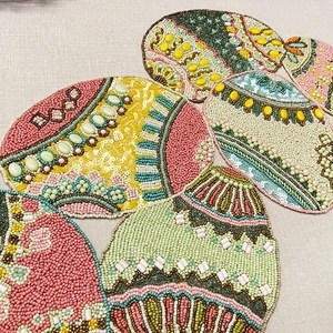 Chemin de table en tissu oriental fait main, forme personnalisée, motif floral turquoise, style luxueux, écologique, durable, tapis et sous-plats ajustables - Product Image 2