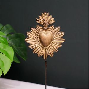 Décoration Murale Sacré-Cœur en Laiton Faite à la Main, Style Vintage Mexicain, Reliquaire Flamme Corazon, Sculpture Religieuse Ex Voto à Suspendre pour la Maison - Product Image 4