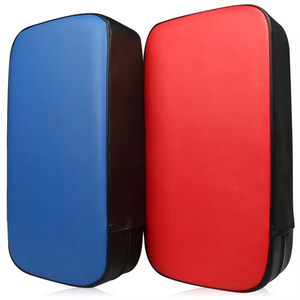 Protège-tibias professionnels légers en cuir pour l'entraînement de boxe et de Muay Thai – Boucliers de frappe durables et respirants pour les arts martiaux - Product Image 3