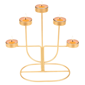 Support de bougie décoratif en métal doré avec cinq porte-bougies pour restaurant, hôtel et décoration intérieure - Product Image 1