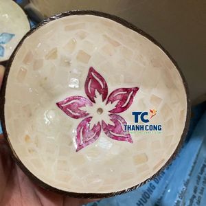 Bol en Coque de Noix de Coco Poli Écologique à Prix Abordable, Certifié CE, Motif Floral Mosaïque Premium, Artisanat Décoratif Vintage Laqué - Product Image 1