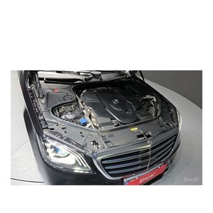 Mercedes-Benz S350 d 4MATIC AMG Line S 2020 con 88,551 km, Caja de Cambios Automática, Asientos de Cuero, Volante a la Izquierda, Cámara Trasera - Product Image 6