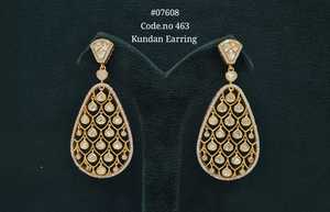 ต่างหูแบบห้อยทรงหยดน้ำ รุ่น 07608Kundan สไตล์วิคตอเรียน ทำจากทองเหลืองประดับเพชรซิร์คอน ต่างหูแบบดั้งเดิมของอินเดียสำหรับผู้หญิง สวมใส่ในงานปาร์ตี้ - Product Image 2