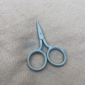 Ciseaux à broder bleu clair de haute qualité, lame incurvée en acier inoxydable, outils de coupe de fil tranchants pour le tricot, pour droitiers - Product Image 3
