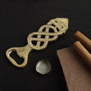 ที่เปิดขวดรูปกุ้งล็อบสเตอร์ทำด้วยมือของขวัญแนวชนบทจากชายฝั่ง - Product Image 1